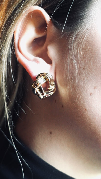 Dore' Melia model earrings