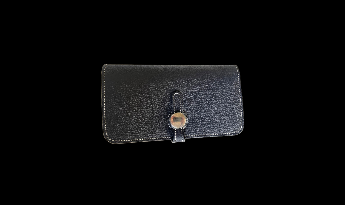 Calipso wallet in leather. Smoke gray colour.