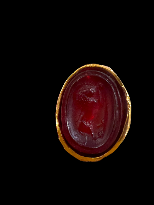 Cameo ring in bronze