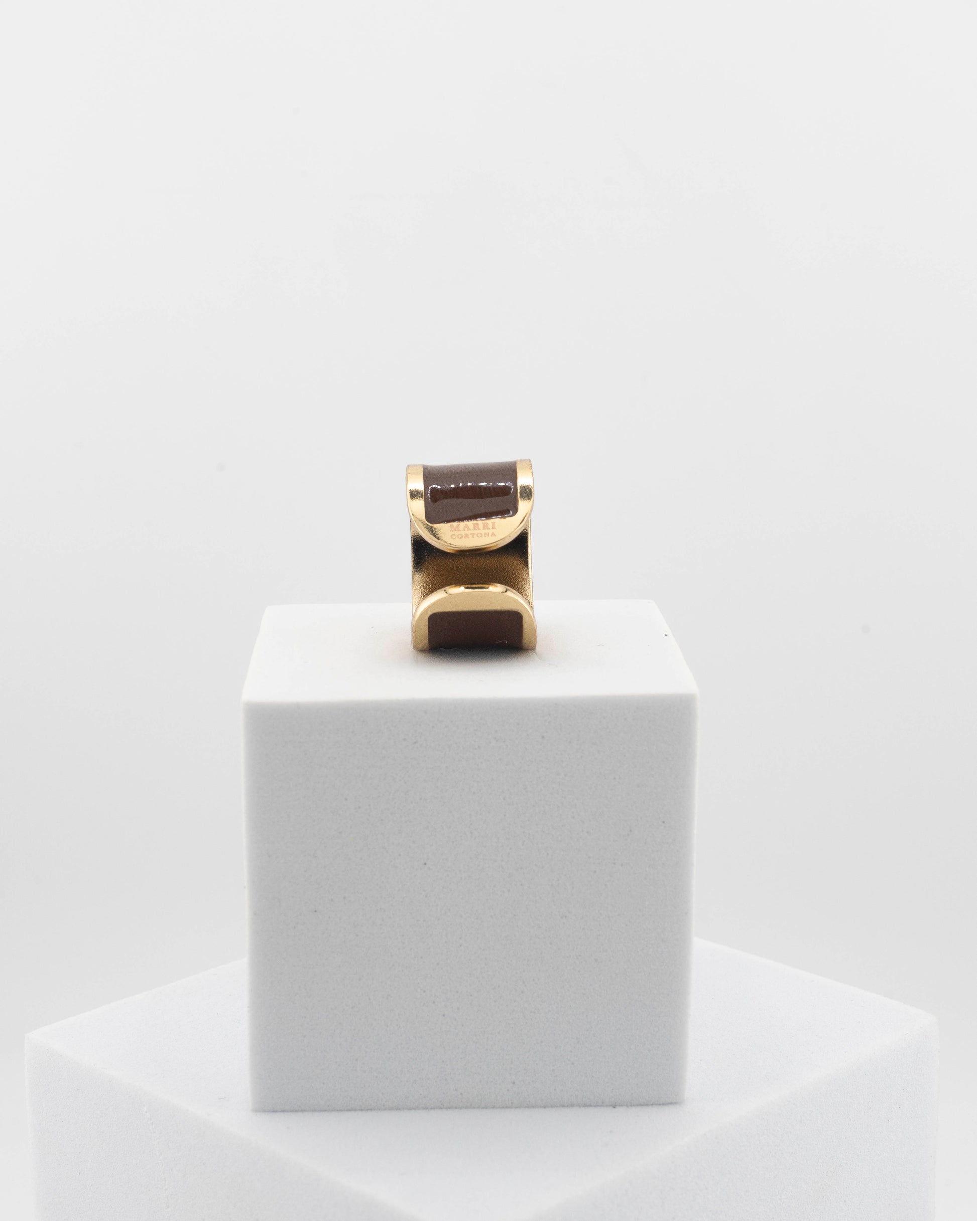 Handcrafted in Tuscany, the MarriCortona Smalto Rings combine 18k gold and hand-painted enamel — vibrant, refined, and authentically Made in Italy.