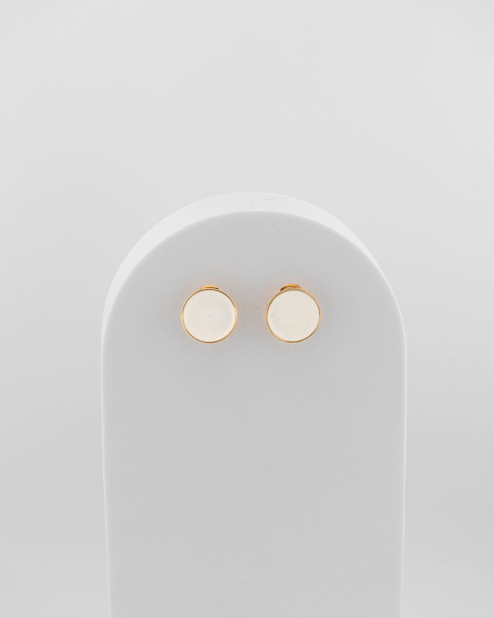 Handcrafted in Tuscany, the MarriCortona Smalto Earrings in 18k gold bronze with hand-painted enamel reflect Italian artistry, color, and timeless elegance.