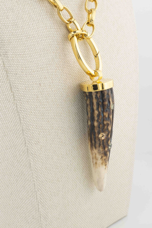 Corno di cervo con strass e  catena n.11