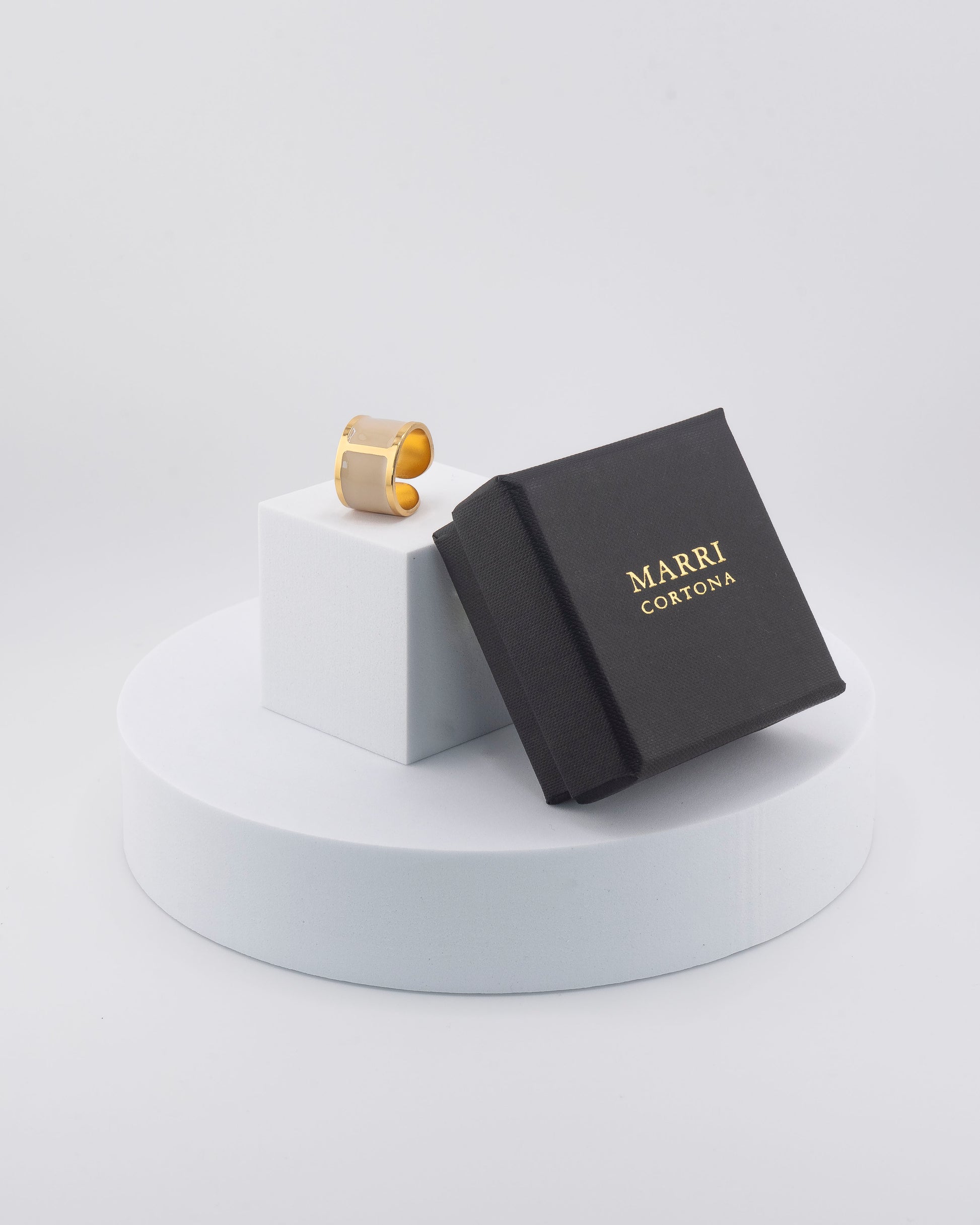 Handcrafted in Tuscany, the MarriCortona Smalto Rings combine 18k gold and hand-painted enamel — vibrant, refined, and authentically Made in Italy.