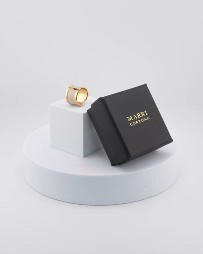 Handcrafted in Tuscany, the MarriCortona Smalto Rings combine 18k gold and hand-painted enamel — vibrant, refined, and authentically Made in Italy.