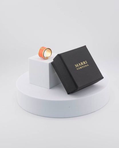 Handcrafted in Tuscany, the MarriCortona Smalto Rings combine 18k gold and hand-painted enamel — vibrant, refined, and authentically Made in Italy.