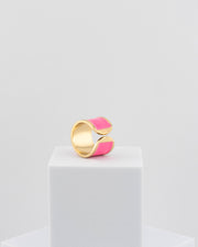 Handcrafted in Tuscany, the MarriCortona Smalto Rings combine 18k gold and hand-painted enamel — vibrant, refined, and authentically Made in Italy.