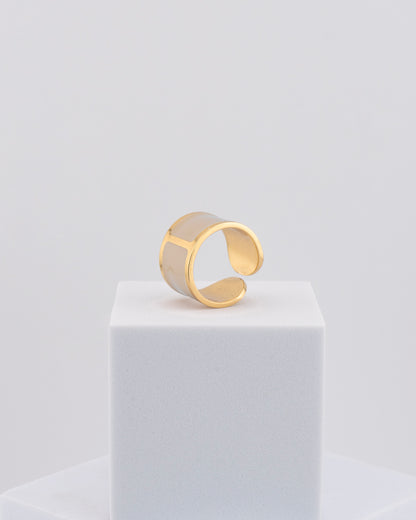 Handcrafted in Tuscany, the MarriCortona Smalto Rings combine 18k gold and hand-painted enamel — vibrant, refined, and authentically Made in Italy.