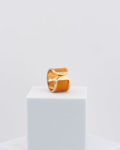 Handcrafted in Tuscany, the MarriCortona Smalto Rings combine 18k gold and hand-painted enamel — vibrant, refined, and authentically Made in Italy.