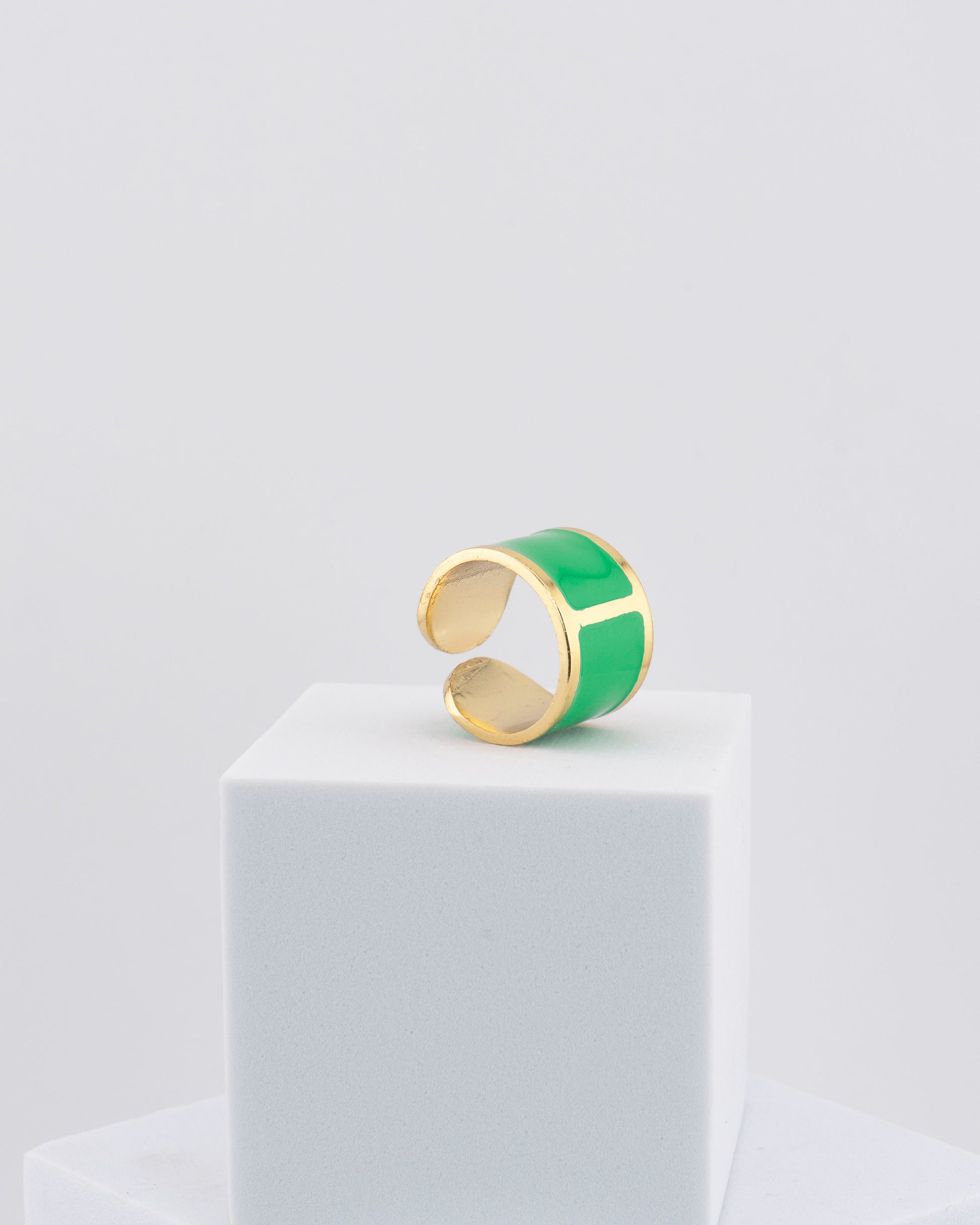 Handcrafted in Tuscany, the MarriCortona Smalto Rings combine 18k gold and hand-painted enamel — vibrant, refined, and authentically Made in Italy.
