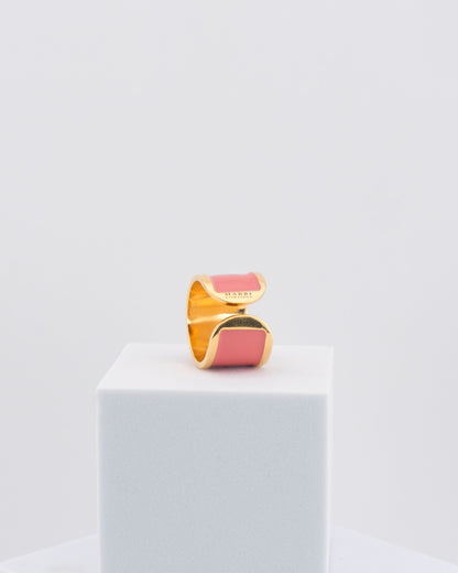 Handcrafted in Tuscany, the MarriCortona Smalto Rings combine 18k gold and hand-painted enamel — vibrant, refined, and authentically Made in Italy.