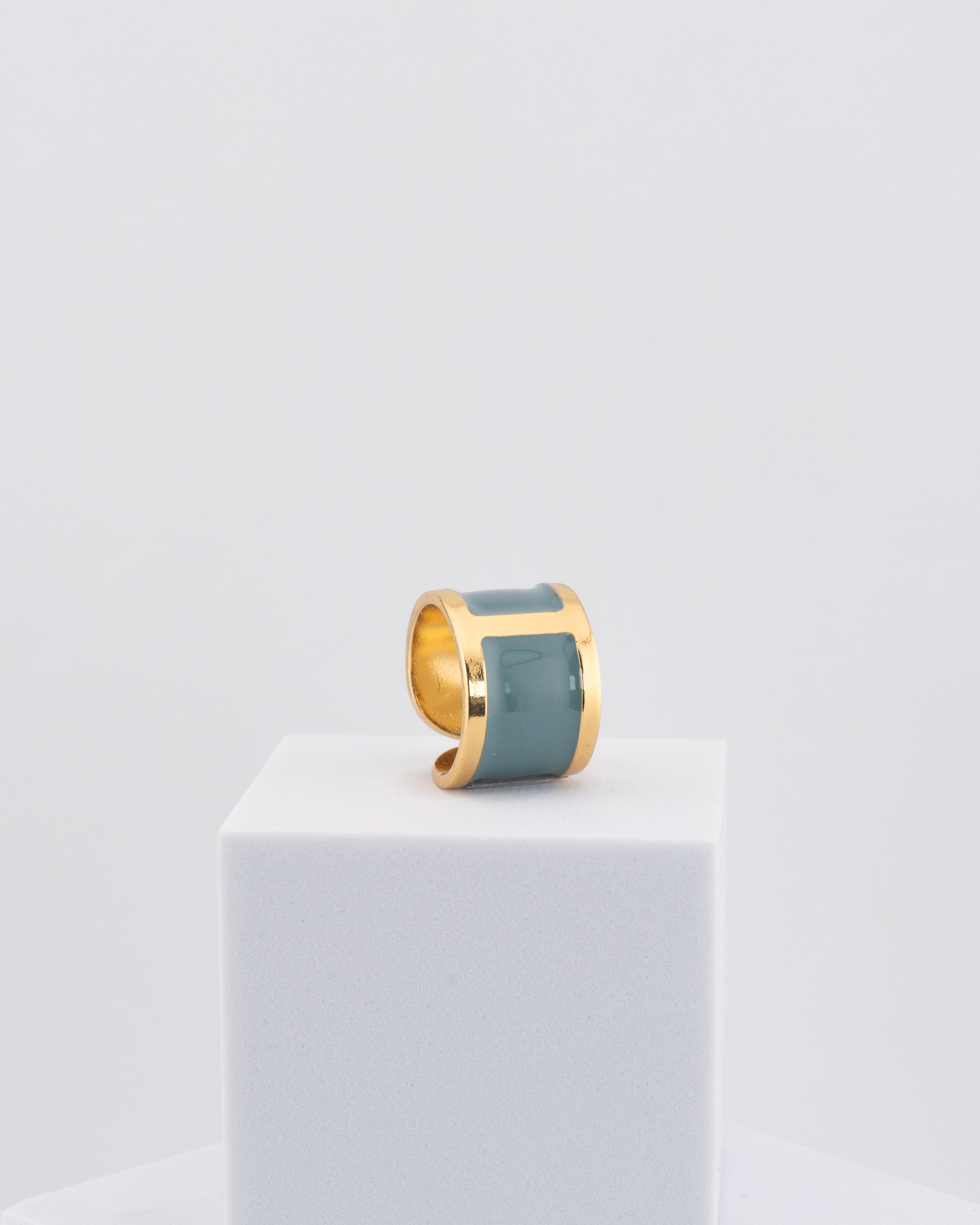 Handcrafted in Tuscany, the MarriCortona Smalto Rings combine 18k gold and hand-painted enamel — vibrant, refined, and authentically Made in Italy.