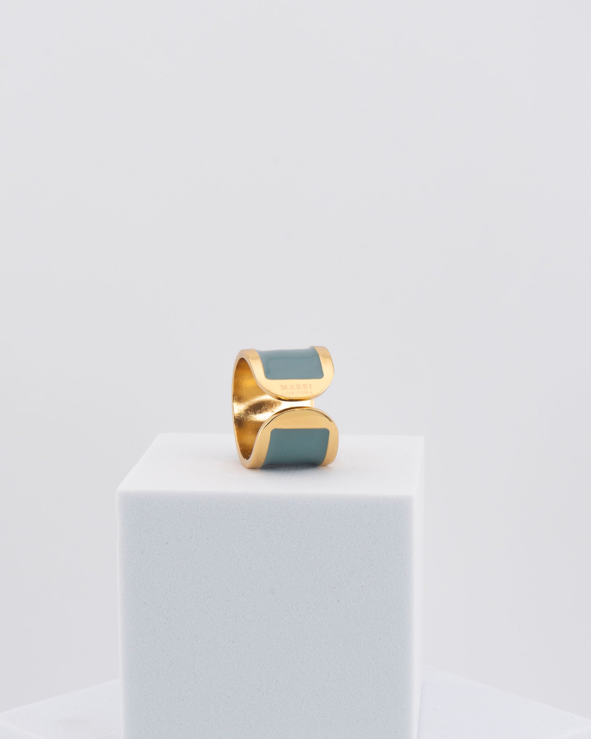 Handcrafted in Tuscany, the MarriCortona Smalto Rings combine 18k gold and hand-painted enamel — vibrant, refined, and authentically Made in Italy.