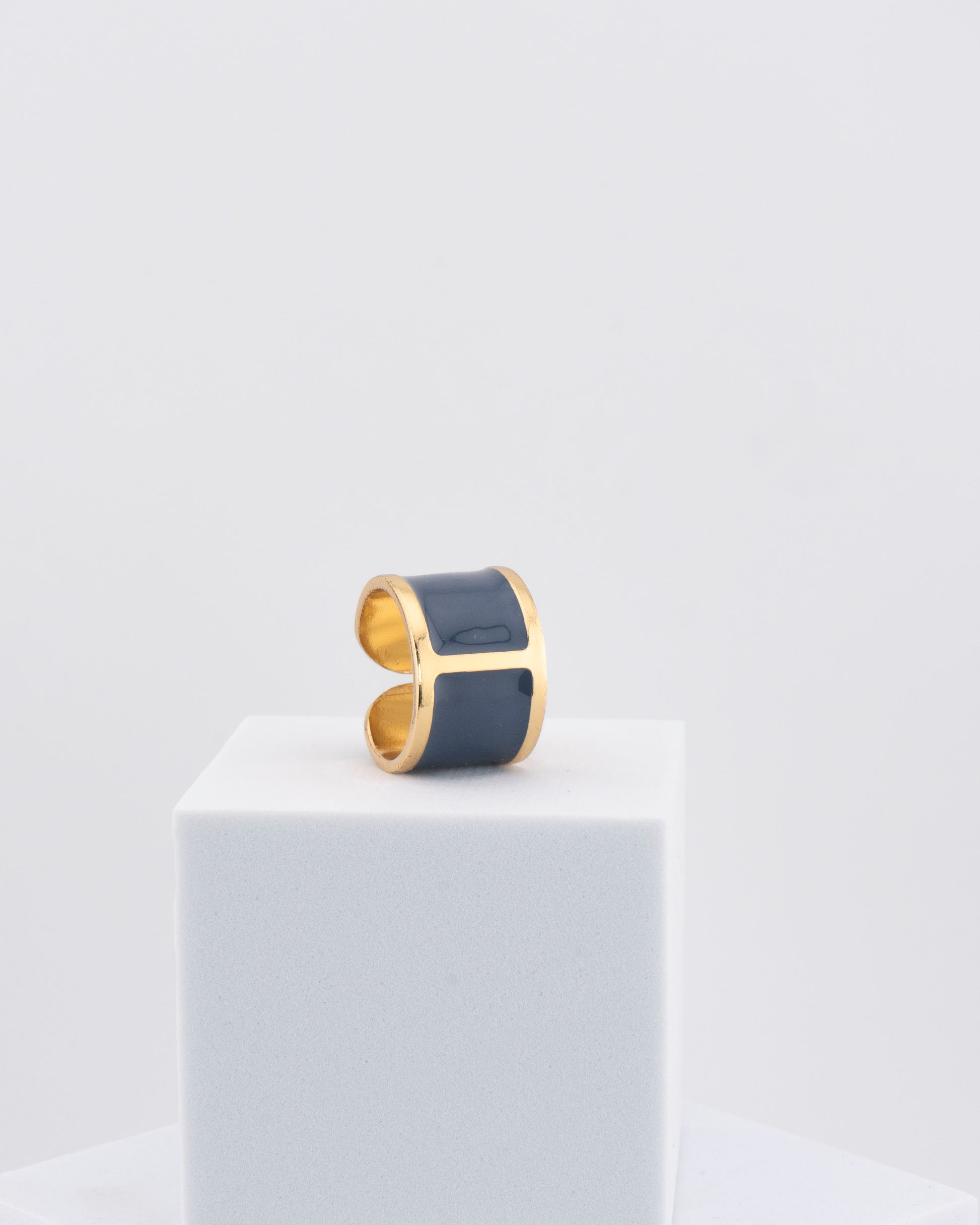 Handcrafted in Tuscany, the MarriCortona Smalto Rings combine 18k gold and hand-painted enamel — vibrant, refined, and authentically Made in Italy.