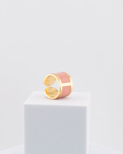 Handcrafted in Tuscany, the MarriCortona Smalto Rings combine 18k gold and hand-painted enamel — vibrant, refined, and authentically Made in Italy.