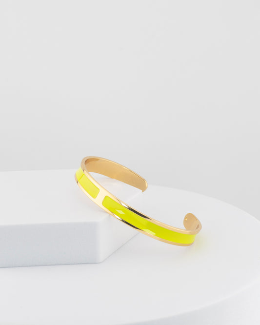 Handcrafted in Tuscany, the MarriCortona Smalto Bracelets in 18k gold and hand-painted enamel embody Italian artistry, color, and timeless elegance.