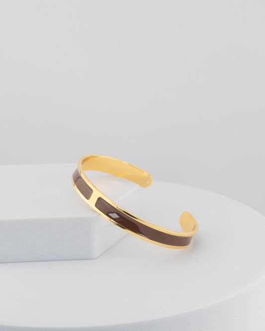 Handcrafted in Tuscany, the MarriCortona Smalto Bracelets in 18k gold and hand-painted enamel embody Italian artistry, color, and timeless elegance.