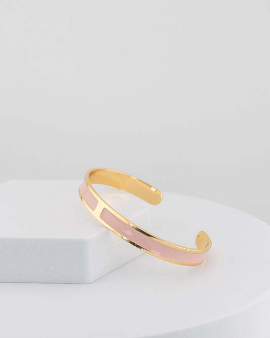 Handcrafted in Tuscany, the MarriCortona Smalto Bracelets in 18k gold and hand-painted enamel embody Italian artistry, color, and timeless elegance.