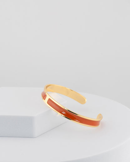 Handcrafted in Tuscany, the MarriCortona Smalto Bracelets in 18k gold and hand-painted enamel embody Italian artistry, color, and timeless elegance.