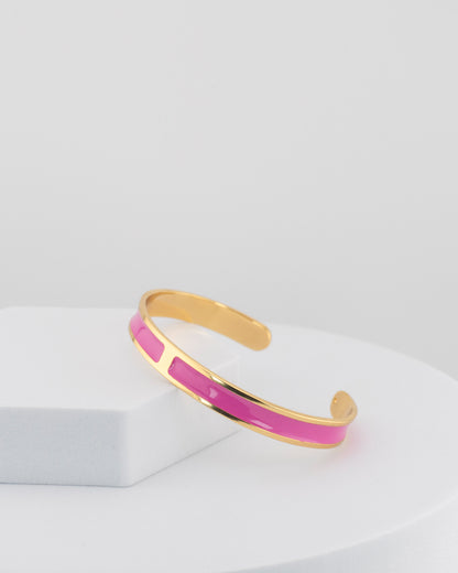Handcrafted in Tuscany, the MarriCortona Smalto Bracelets in 18k gold and hand-painted enamel embody Italian artistry, color, and timeless elegance.
