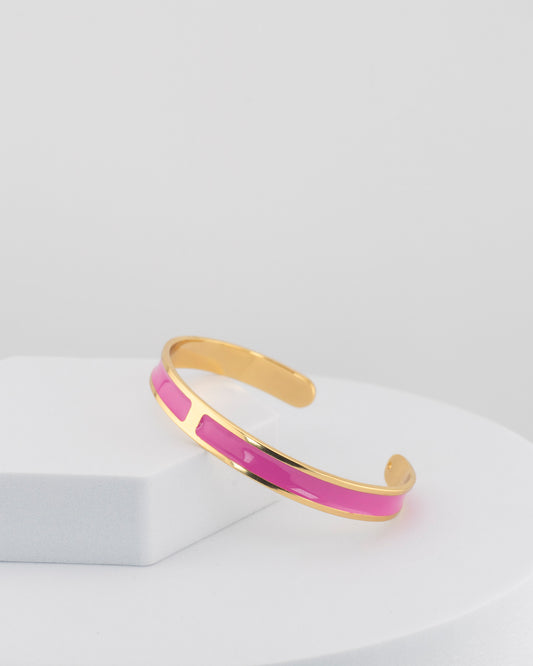 Handcrafted in Tuscany, the MarriCortona Smalto Bracelets in 18k gold and hand-painted enamel embody Italian artistry, color, and timeless elegance.