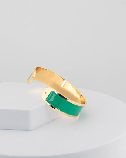 Handcrafted in Tuscany, the MarriCortona Smalto Bracelets in 18k gold and hand-painted enamel shine with color, elegance, and authentic Italian artistry.