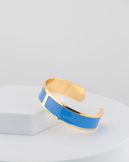 Handcrafted in Tuscany, the MarriCortona Smalto Bracelets in 18k gold and hand-painted enamel shine with color, elegance, and authentic Italian artistry.