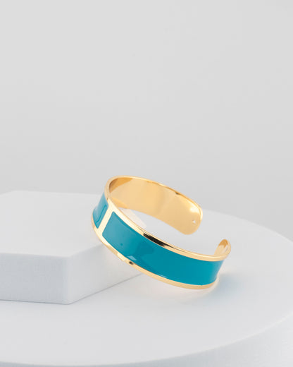 Handcrafted in Tuscany, the MarriCortona Smalto Bracelets in 18k gold and hand-painted enamel shine with color, elegance, and authentic Italian artistry.