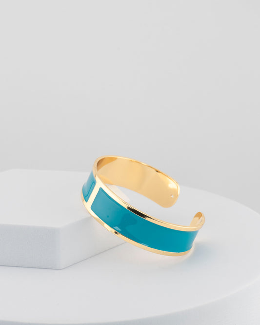 Handcrafted in Tuscany, the MarriCortona Smalto Bracelets in 18k gold and hand-painted enamel shine with color, elegance, and authentic Italian artistry.