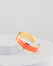 Handcrafted in Tuscany, the MarriCortona Smalto Bracelets in 18k gold and hand-painted enamel shine with color, elegance, and authentic Italian artistry.