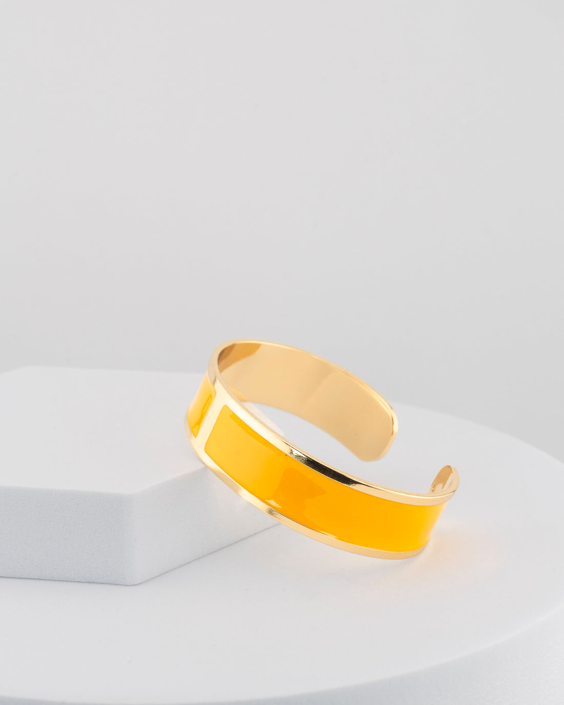 Handcrafted in Tuscany, the MarriCortona Smalto Bracelets in 18k gold and hand-painted enamel shine with color, elegance, and authentic Italian artistry.