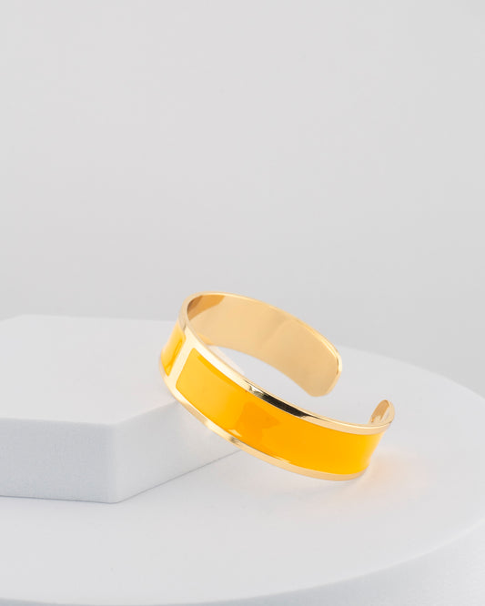 Handcrafted in Tuscany, the MarriCortona Smalto Bracelets in 18k gold and hand-painted enamel shine with color, elegance, and authentic Italian artistry.