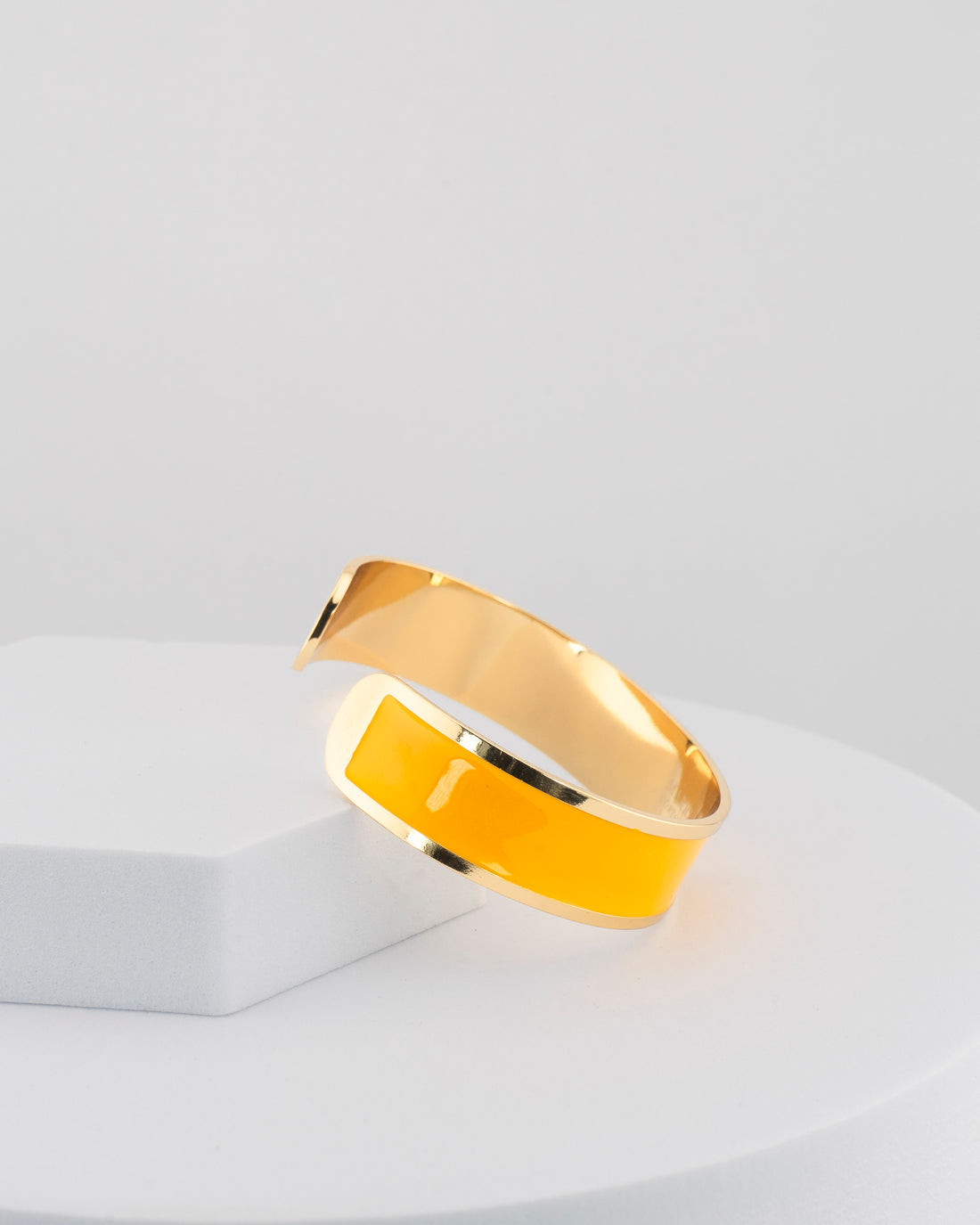 Handcrafted in Tuscany, the MarriCortona Smalto Bracelets in 18k gold and hand-painted enamel shine with color, elegance, and authentic Italian artistry.