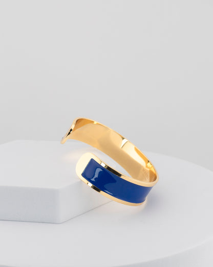 Handcrafted in Tuscany, the MarriCortona Smalto Bracelets in 18k gold and hand-painted enamel shine with color, elegance, and authentic Italian artistry.