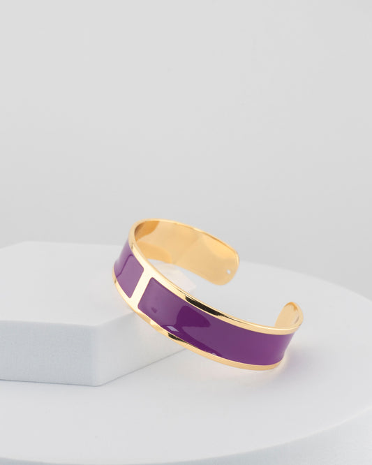Handcrafted in Tuscany, the MarriCortona Smalto Bracelets in 18k gold and hand-painted enamel shine with color, elegance, and authentic Italian artistry.