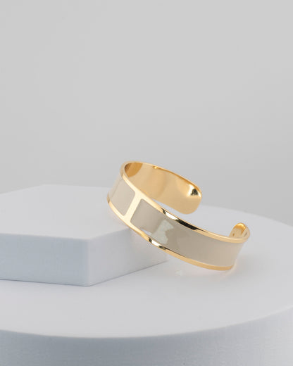 Handcrafted in Tuscany, the MarriCortona Smalto Bracelets in 18k gold and hand-painted enamel shine with color, elegance, and authentic Italian artistry.