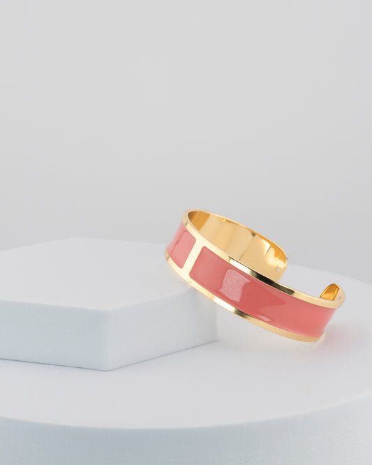 Handcrafted in Tuscany, the MarriCortona Smalto Bracelets in 18k gold and hand-painted enamel shine with color, elegance, and authentic Italian artistry.