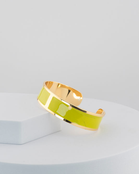 Handcrafted in Tuscany, the MarriCortona Smalto Bracelets in 18k gold and hand-painted enamel shine with color, elegance, and authentic Italian artistry.