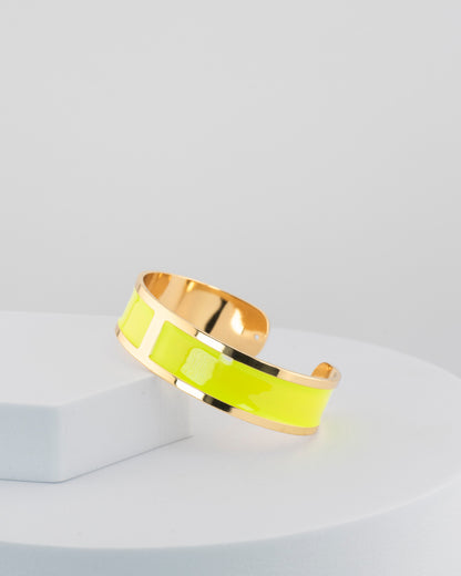 Handcrafted in Tuscany, the MarriCortona Smalto Bracelets in 18k gold and hand-painted enamel shine with color, elegance, and authentic Italian artistry.