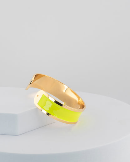 Handcrafted in Tuscany, the MarriCortona Smalto Bracelets in 18k gold and hand-painted enamel shine with color, elegance, and authentic Italian artistry.