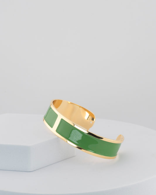 Handcrafted in Tuscany, the MarriCortona Smalto Bracelets in 18k gold and hand-painted enamel shine with color, elegance, and authentic Italian artistry.