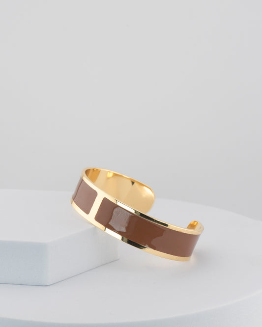 Handcrafted in Tuscany, the MarriCortona Smalto Bracelets in 18k gold and hand-painted enamel shine with color, elegance, and authentic Italian artistry.