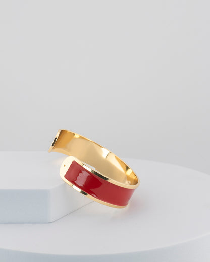 Handcrafted in Tuscany, the MarriCortona Smalto Bracelets in 18k gold and hand-painted enamel shine with color, elegance, and authentic Italian artistry.