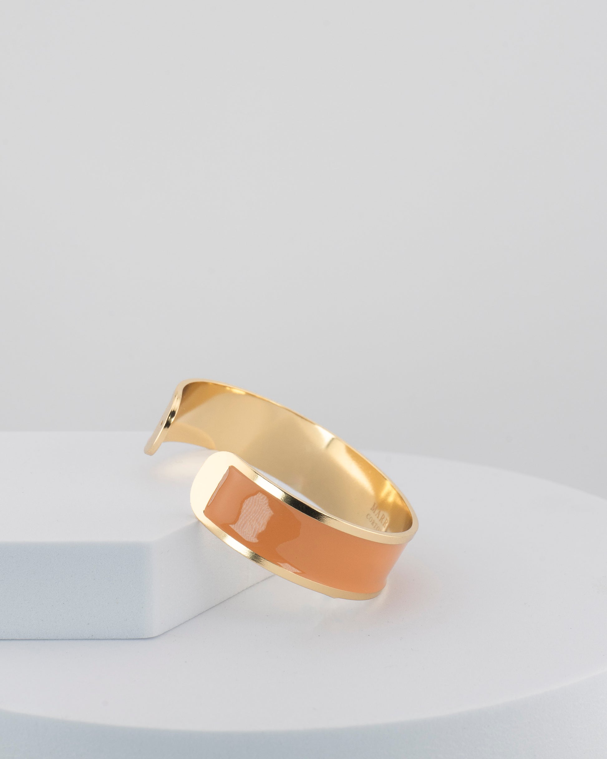 Handcrafted in Tuscany, the MarriCortona Smalto Bracelets in 18k gold and hand-painted enamel shine with color, elegance, and authentic Italian artistry.