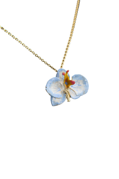 Handcrafted in Tuscany, the Marri Cortona Orchidea Necklace in 18k gold bronze captures the orchid’s grace — elegant, hand-enameled, and timelessly Italian.