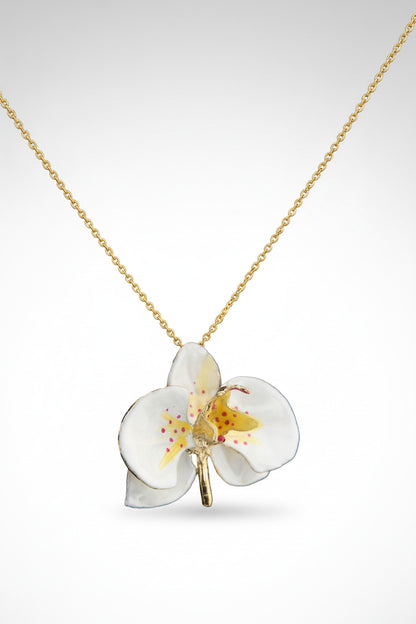 Handcrafted in Tuscany, the Marri Cortona Orchidea Necklace in 18k gold bronze captures the orchid’s grace — elegant, hand-enameled, and timelessly Italian.
