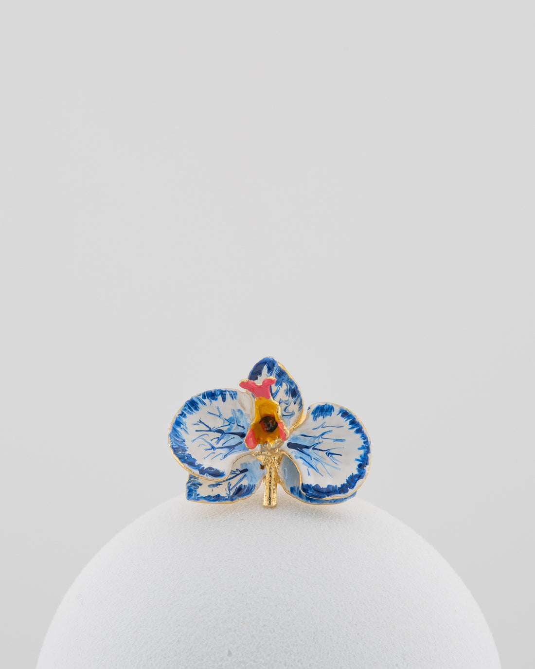 Handcrafted in Tuscany, the Marri Cortona Orchidea Ring in 18k gold bronze captures the orchid’s grace — unique, hand-enameled, and timelessly elegant.