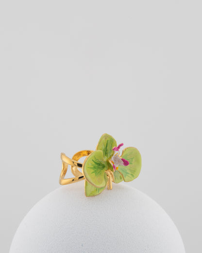 Handcrafted in Tuscany, the Marri Cortona Orchidea Ring in 18k gold bronze captures the orchid’s grace — unique, hand-enameled, and timelessly elegant.