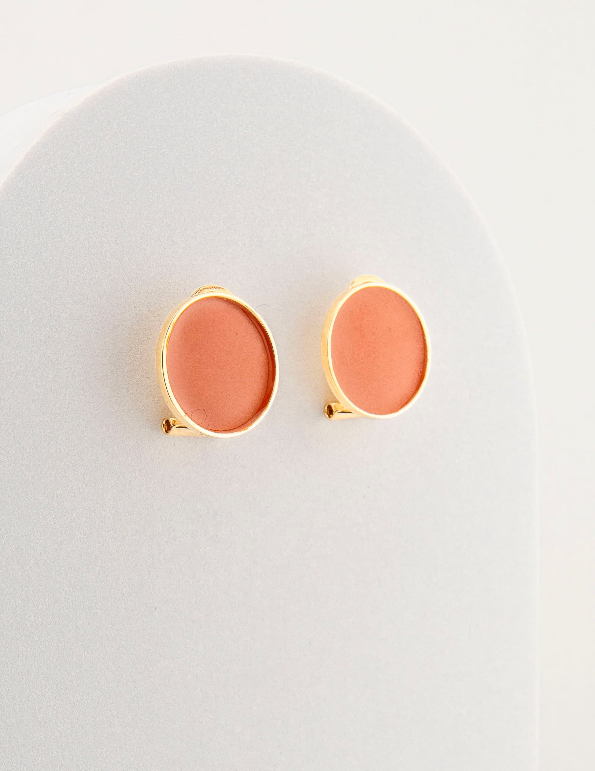 Handcrafted in Tuscany, the MarriCortona Smalto Earrings in 18k gold bronze with hand-painted enamel reflect Italian artistry, color, and timeless elegance.