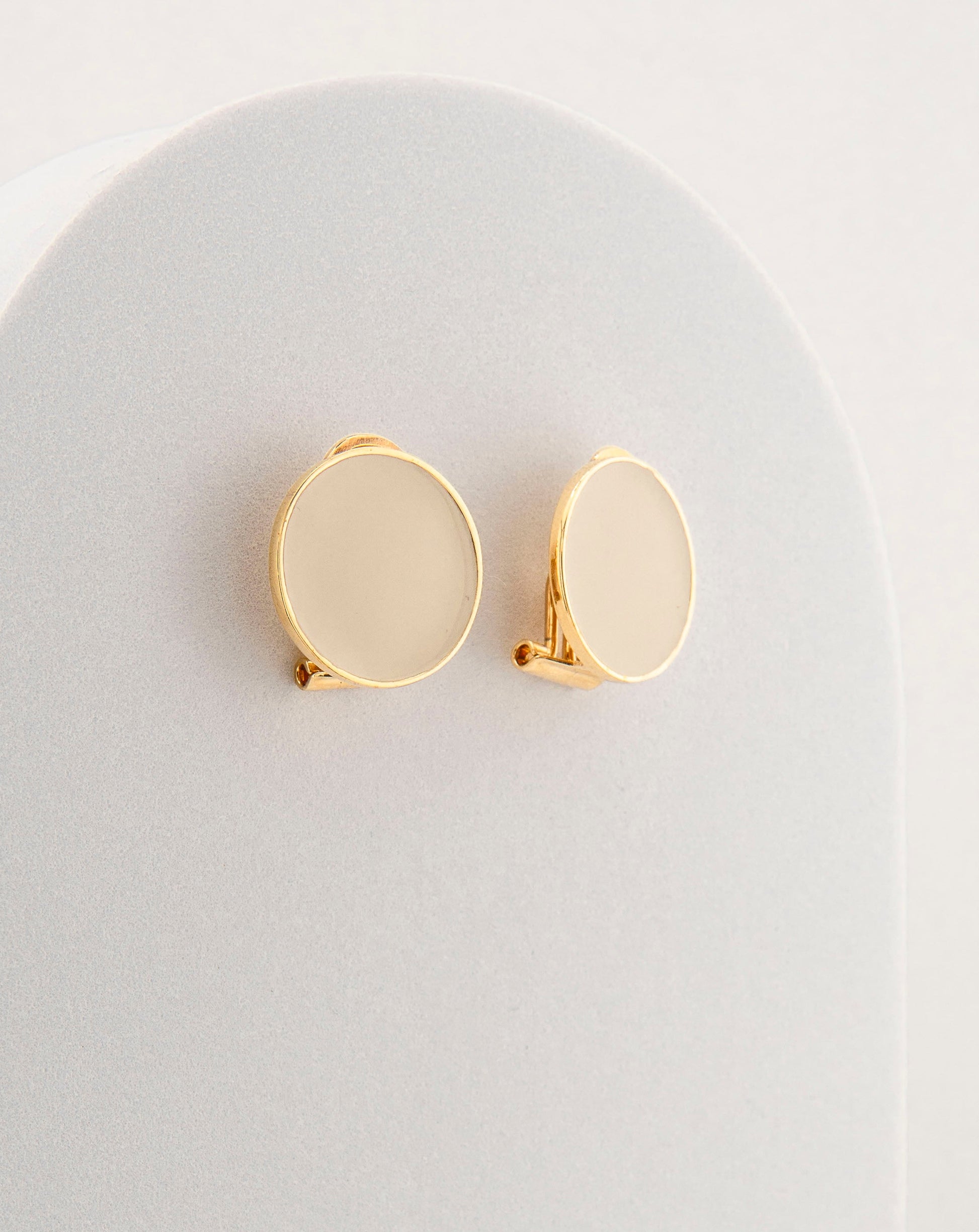 Handcrafted in Tuscany, the MarriCortona Smalto Earrings in 18k gold bronze with hand-painted enamel reflect Italian artistry, color, and timeless elegance.