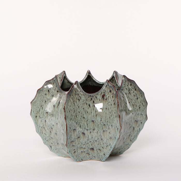 Vaso in ceramica smaltata, 'cactus', grigio verde stonalizzato